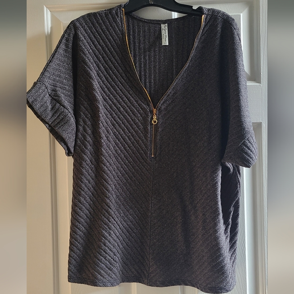 Grey top with gold zipper